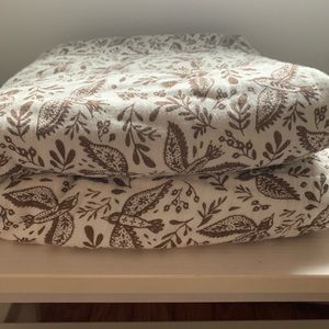 Rylee & Cru Double Sided Muslin Folk Bird Quilt